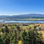 Vyhledna Lipno Korzo Липно-над-Влтавой